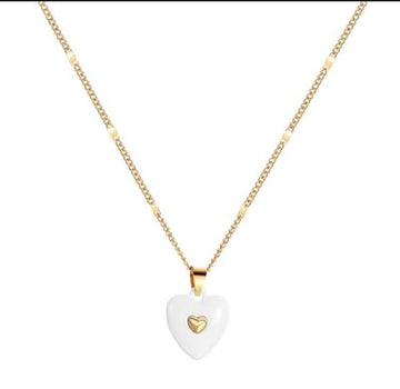 (White) heart pendant with necklace  🤍